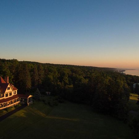 Idlwilde Inn Уоткинс Глен Екстериор снимка