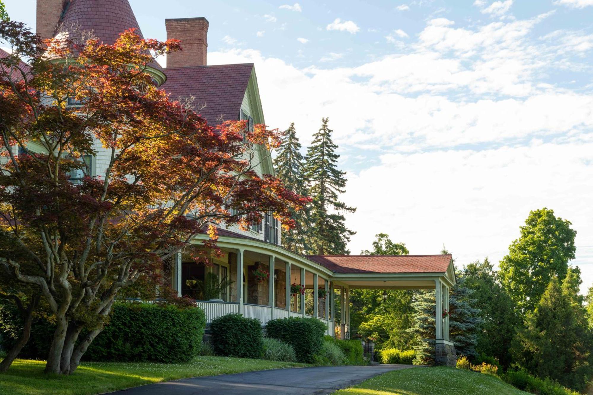 Idlwilde Inn Уоткинс Глен Екстериор снимка